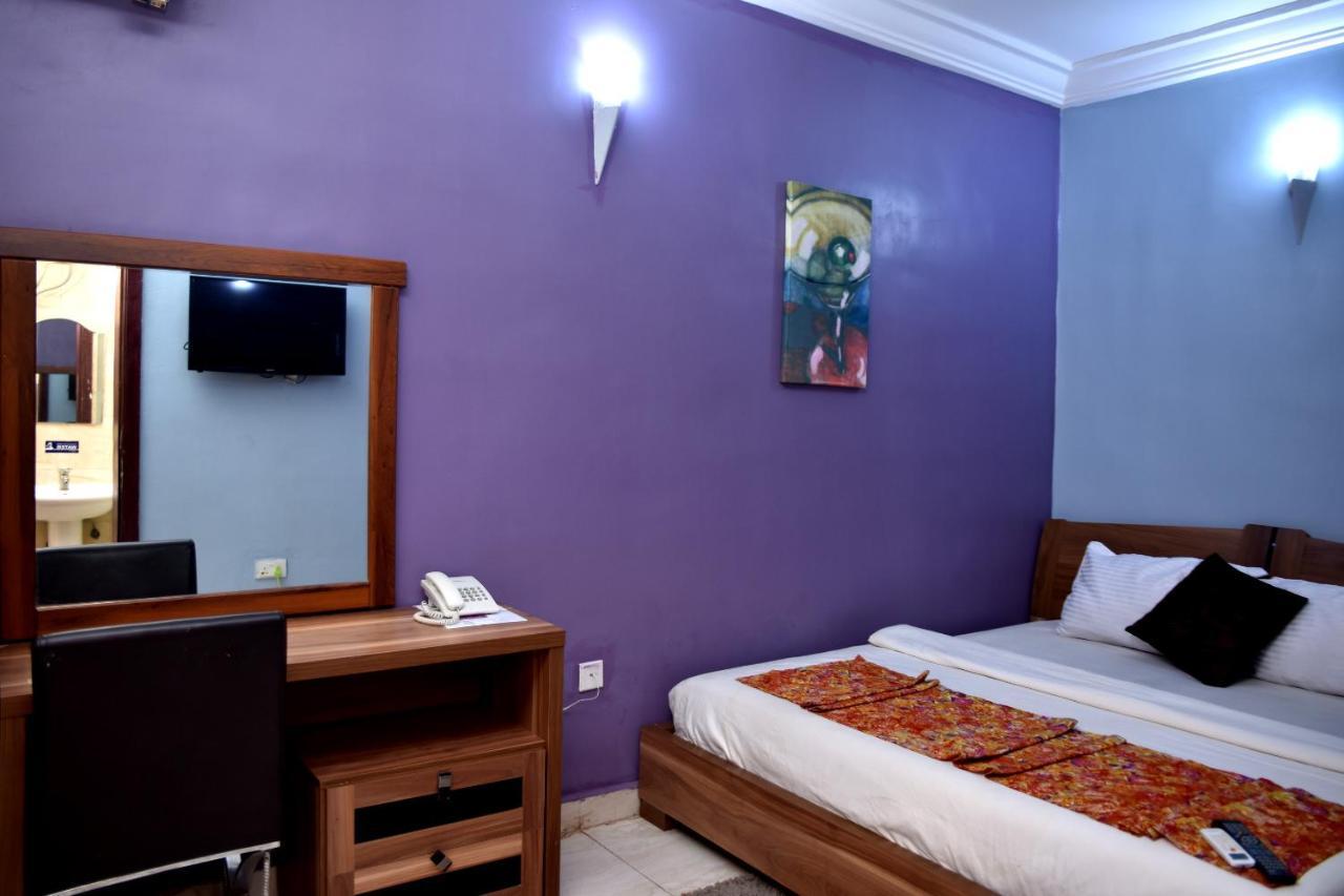 Koraf Hotels Abuja Bagian luar foto