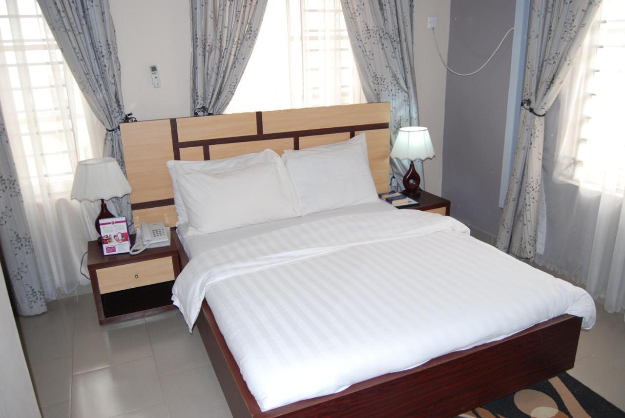 Koraf Hotels Abuja Bagian luar foto