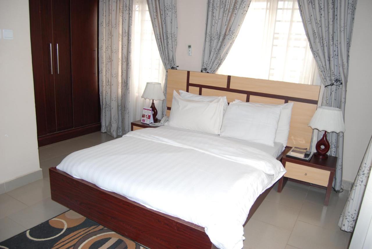 Koraf Hotels Abuja Bagian luar foto