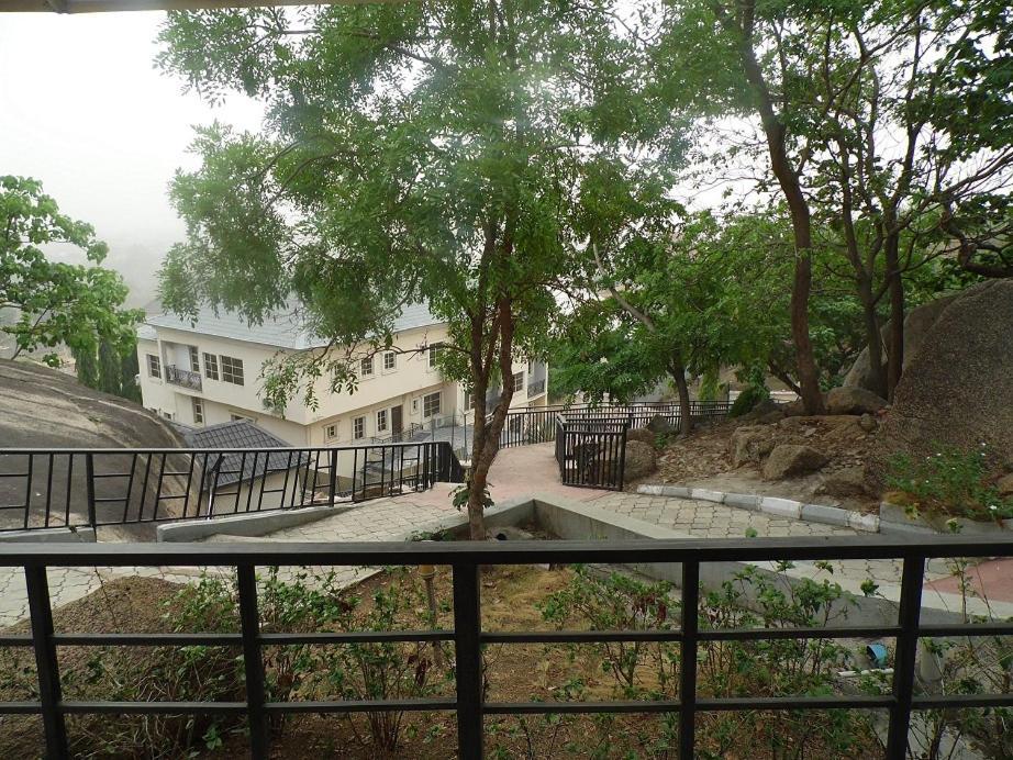 Koraf Hotels Abuja Bagian luar foto
