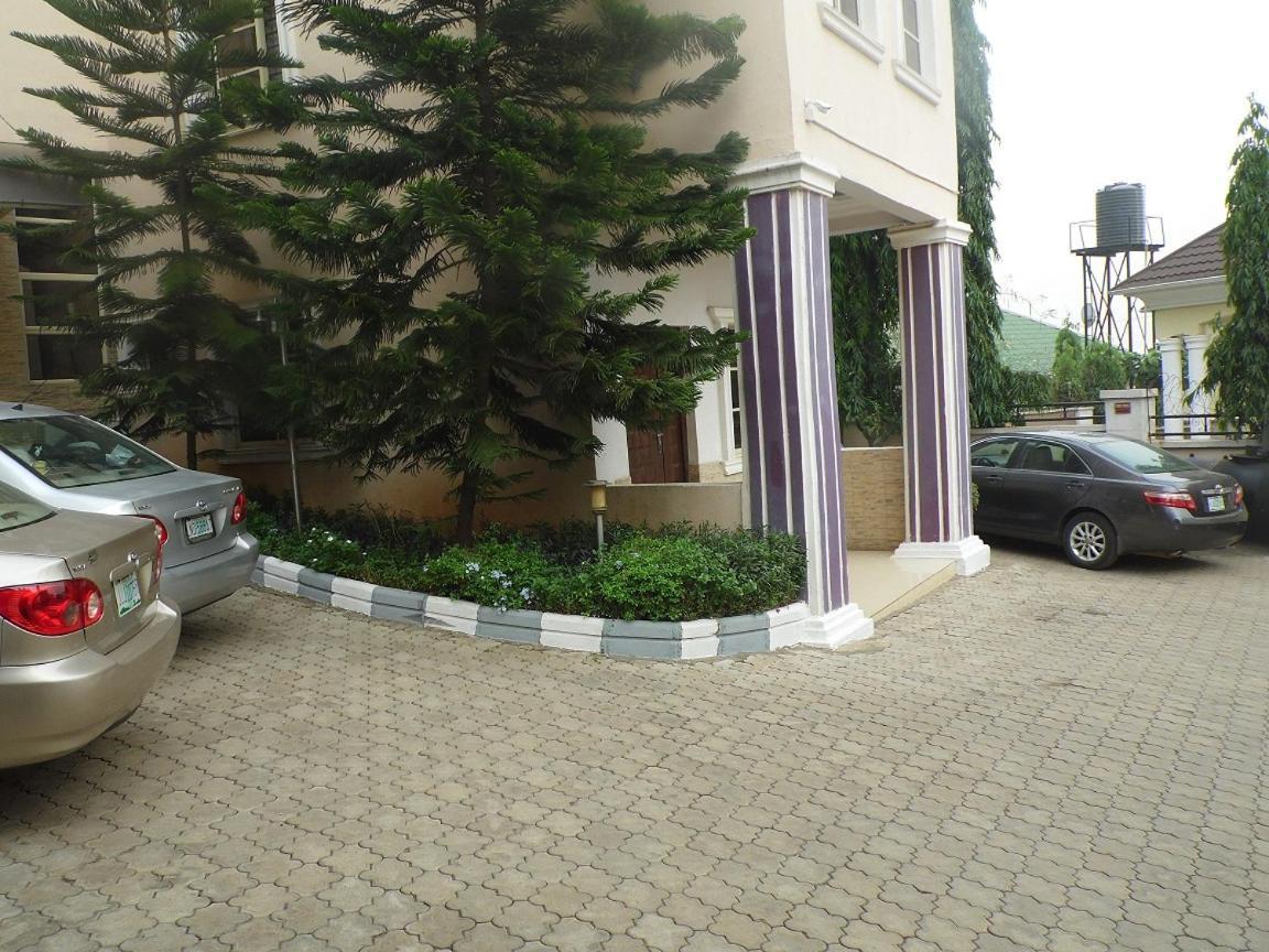 Koraf Hotels Abuja Bagian luar foto
